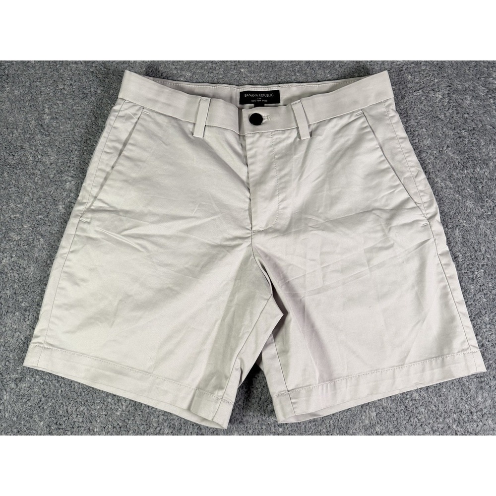 Banana Republic Shorts Men 29 Light Gray Core Temp Performance Stretch 7" Inseam